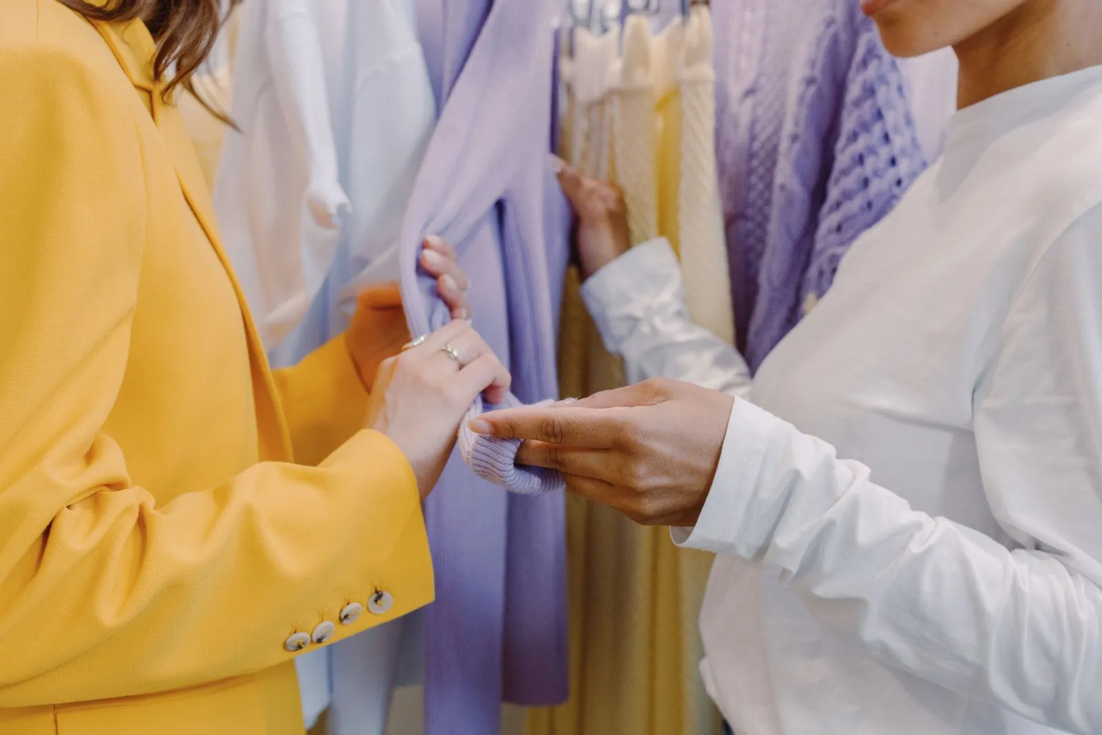 What to Wear During Each Stage of Pregnancy
